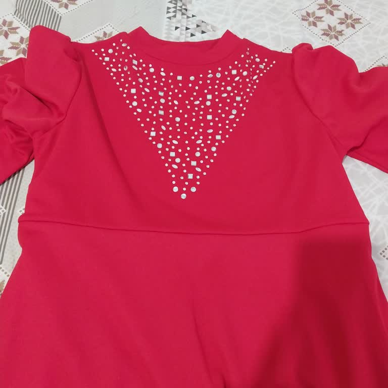 Yanlış Renk Elbise Gönderimi Ve Müşteri Hizmetleri İlgisizliği