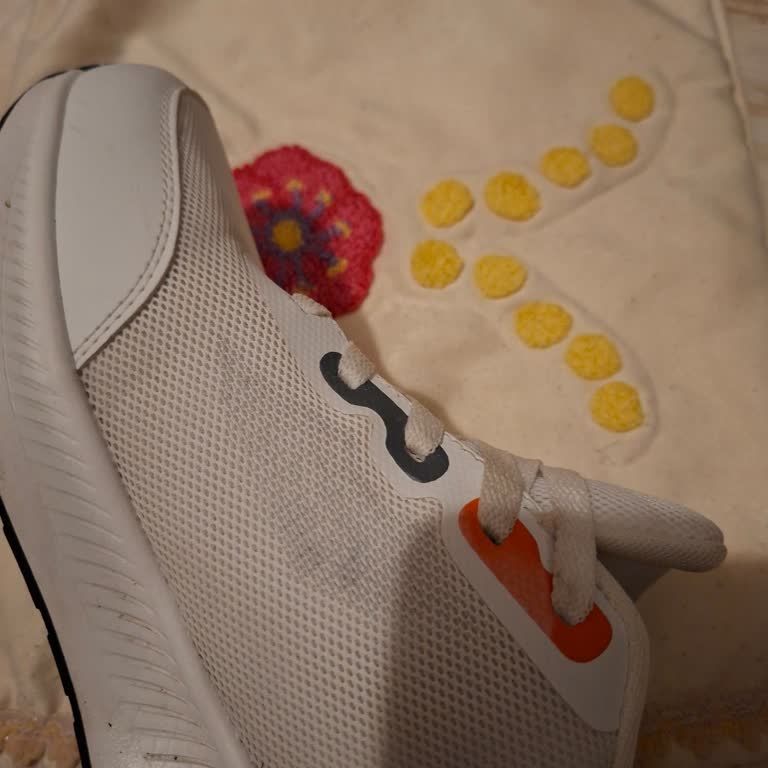 Lumberjack Beyaz Spor Ayakkabıda Leke Sorunu Ve Müşteri Hizmeti Eksikliği