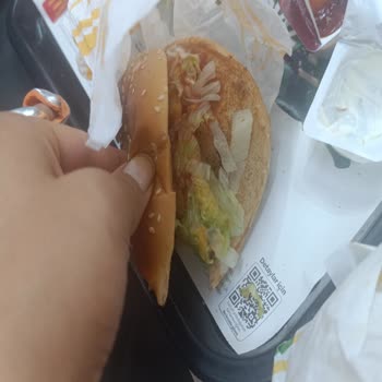 McDonalds Beşiktaş Şubesinde Bayat Ekmek Ve Sert Patateslerle Büyük Hayal Kırıklığı