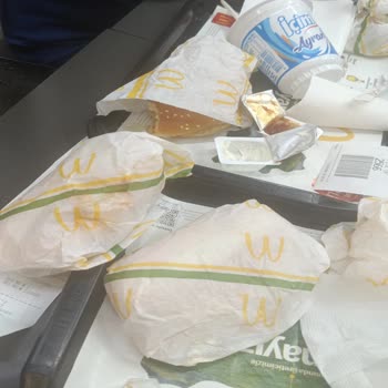 McDonalds Beşiktaş Şubesinde Bayat Ekmek Ve Sert Patateslerle Büyük Hayal Kırıklığı