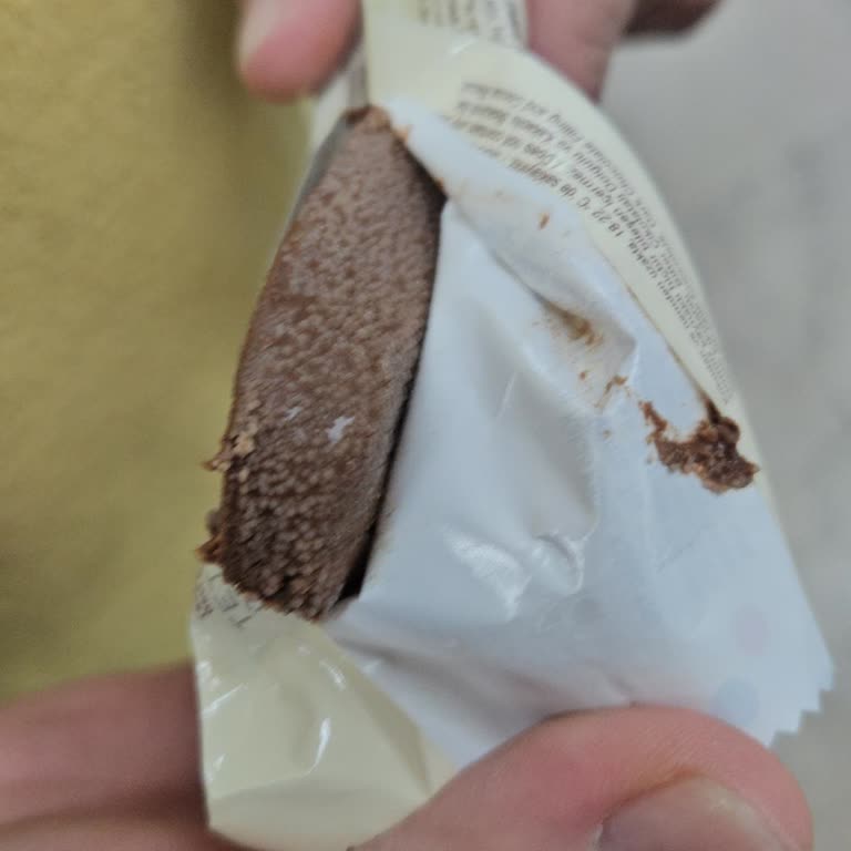 BİM’den Alınan Laviva Çikolatada Küf Ve Bozulma Şoku