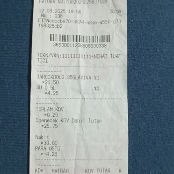 BİM’den Alınan Laviva Çikolatada Küf Ve Bozulma Şoku