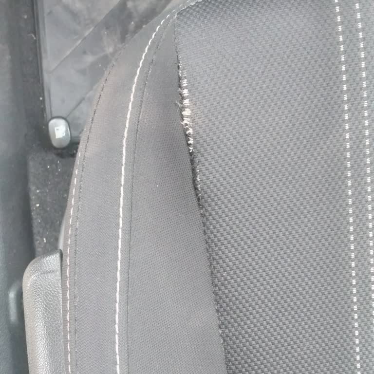 Hyundai Bayon Koltuk Dikişlerinde Garanti Dışı Bırakılan Sorun