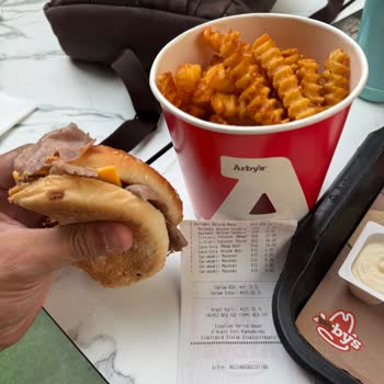 Arby's Marmara Forum'da Eksik Ve Kalitesiz Menü, Ücret İadesi Talebi