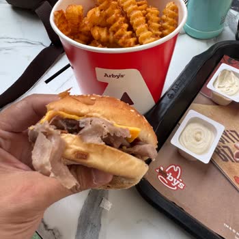 Arby's Marmara Forum'da Eksik Ve Kalitesiz Menü, Ücret İadesi Talebi