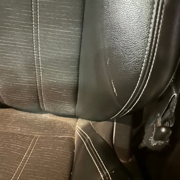 Sıfır Kilometre Renault Austral Aracımda Bitmeyen Multimedya Ve Döşeme Sorunları