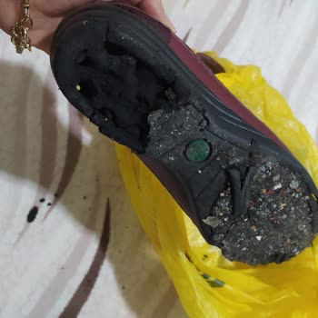 Az Kullanılan Ortopedik Ayakkabının Tabanı Düğünde Parçalandı