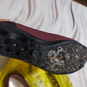 Az Kullanılan Ortopedik Ayakkabının Tabanı Düğünde Parçalandı