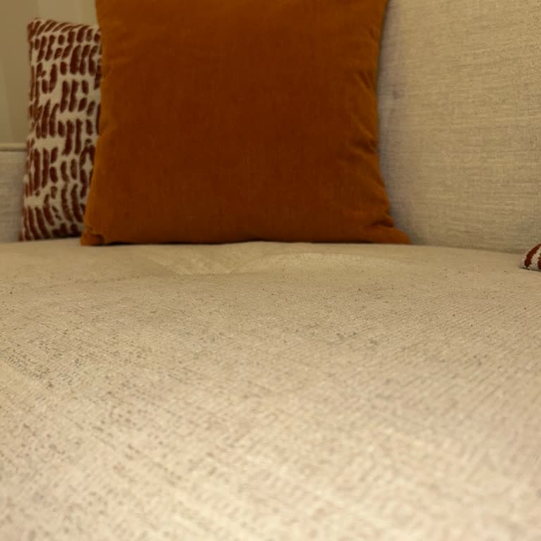 Sürekli Sorunlu Koltuklar Ve Yetersiz Servis Hizmeti