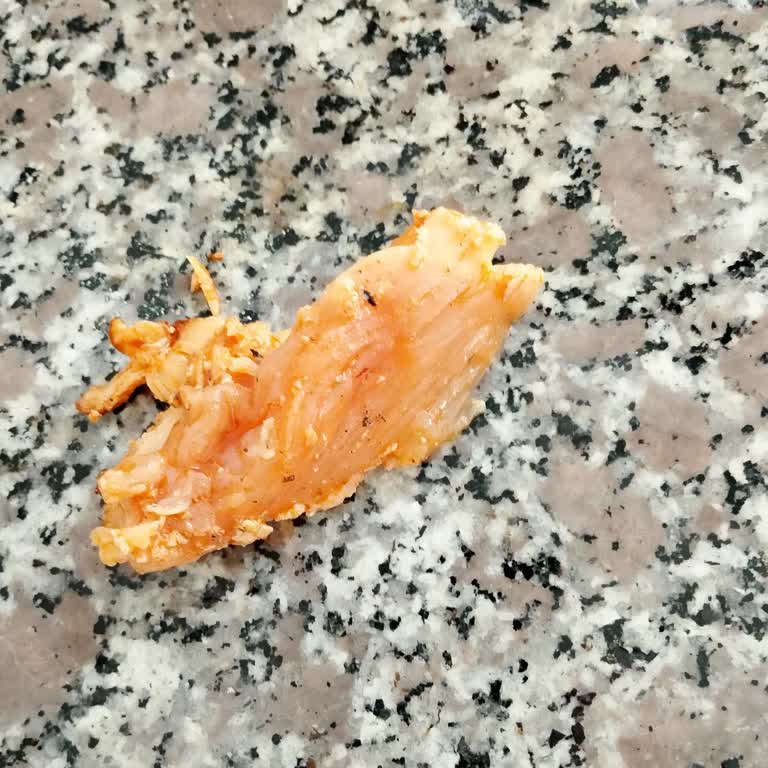 BİM'den Aldığım Tavuk Döner Çiğ Çıktı Sağlık Endişesi Yaşadım