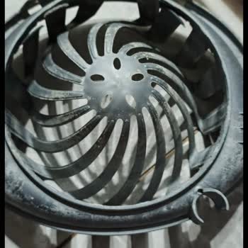 Yeni Alınan Temizlik Setinin Sıkma Aparatı Kısa Sürede Kırıldı, Yedek Parça Bulunamıyor