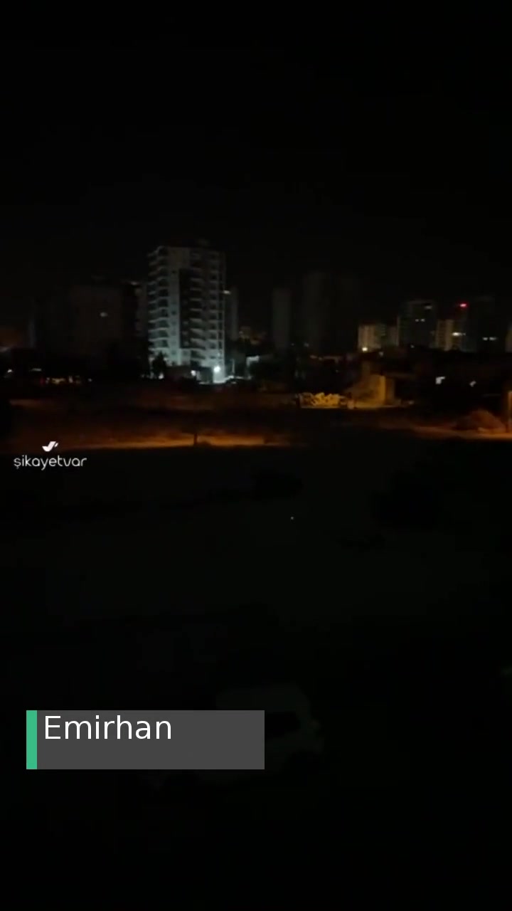 Toroslar Elektrik Dağıtım Sürekli Elektrik Kesintisi Olmakta! videonun kapak resmi