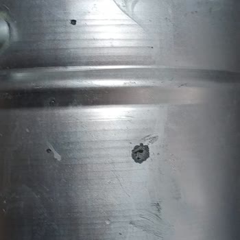 Sağlıksız Ve Deforme Yoğurt Kabı Nedeniyle Endişeliyim