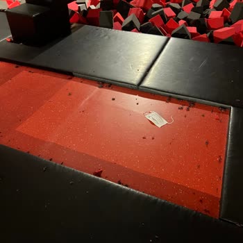 Flyzone'da Temizlik Ve Hizmet Sorunu: Ücret İadesi Talebim