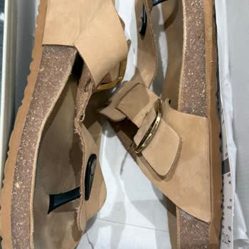 Aldığım Terlik Kısa Sürede Bozuldu, Mağaza İlgisiz Davrandı