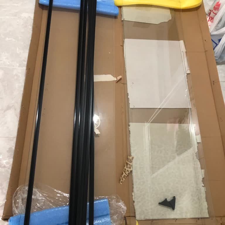 Kırılan Camlar Ve Yetersiz Müşteri Hizmeti Nedeniyle Güvenlik Endişesi