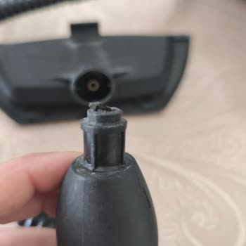 Fakir Buharlı Temizleyicinin Kırık Parçası İçin Servis Çözüm Sunmuyor