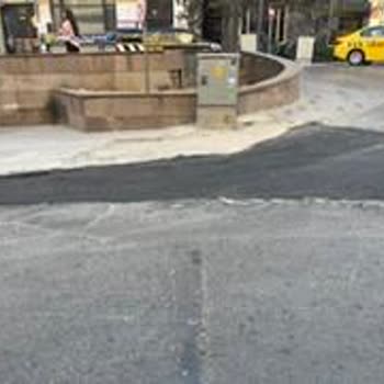 Dolapdere Taksim Caddesinde Eksik Asfalt Ve Kaldırım Taşları Sorunu