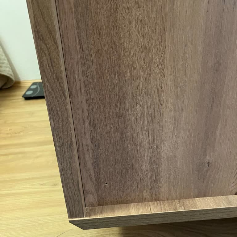 Kurulum Hatası Nedeniyle Hasar Gören Şifonyer Parçasının Ücretsiz Değişimi Talebi