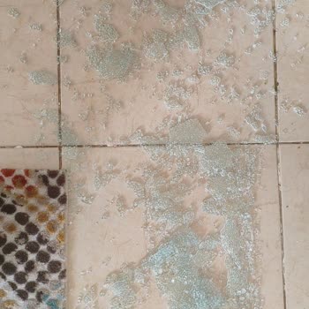 Vestel Buzdolabı Camı Kendi Kendine Patladı Garanti Kapsamı Belirsizliği