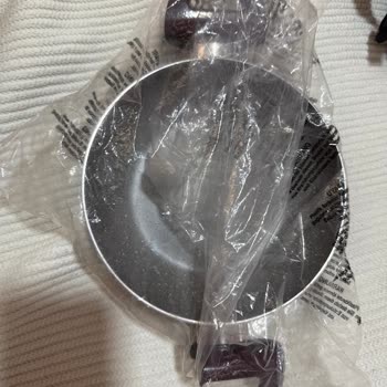 Kırık Ürün Ve İlgisiz Mağaza Personeli Nedeniyle Mağduriyet