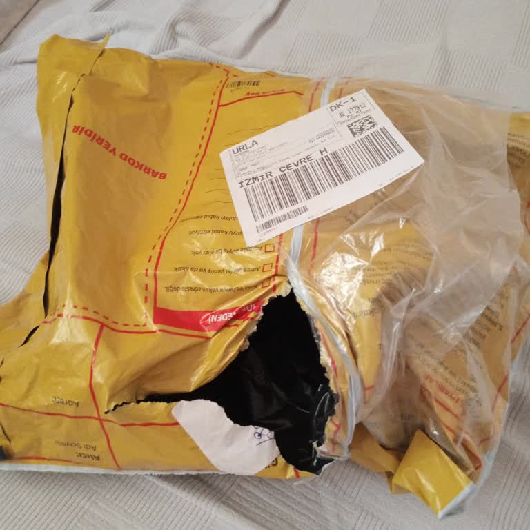 Yanlış Ve Kalitesiz Ürün Gönderimi, İletişimsizlik Ve Çözüm Eksikliği