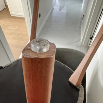 Enza Home'dan Aldığım Yemek Masası Takımı Defolu Ve Müşteri Hizmeti Yetersiz