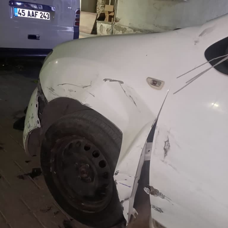 İki Aydır Serviste Bekleyen Aracım İçin Çözüm Ve İkame Araç Mağduriyeti