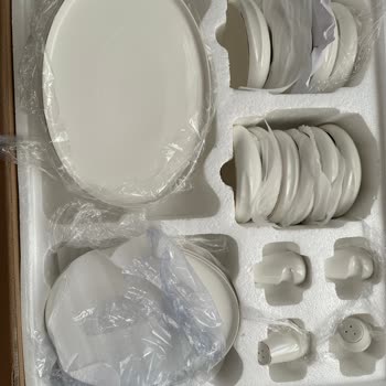 Karaca Yemek Takımı Kırık Ve Başkasına Ait Çıktı Mağaza Çözüm Sunmuyor