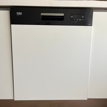 Satın Aldığım Bulaşık Makinesi Hatalı Montaj Ve Uzayan Değişim Süreciyle Kullanılamıyor