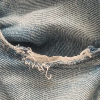 Aldığım Kot Pantolonun Kısa Sürede Yıpranması Ve Renk Solması