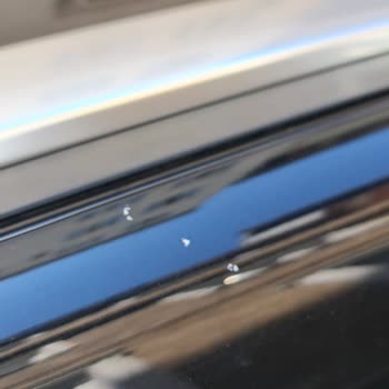 Paint Peeling Issue On 2021 Opel Crossland – Request for Support