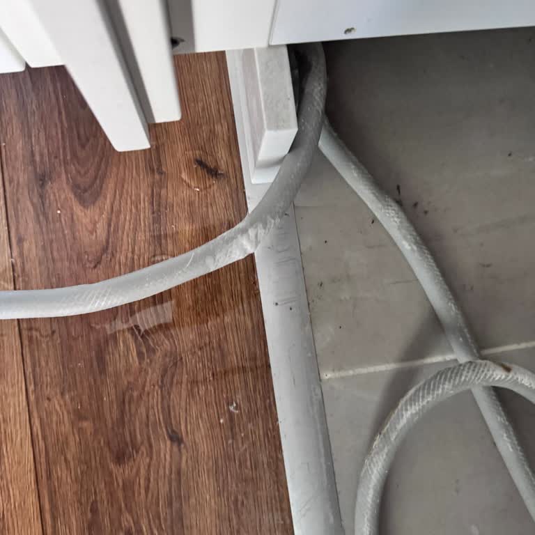 Siemens Bayisinden Alınan Bulaşık Makinesinde Yan Sanayi Hortum Mağduriyeti