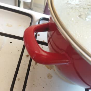 Kızartma Tenceresinde Delik Ve Sızıntı Sorunu Yaşadım