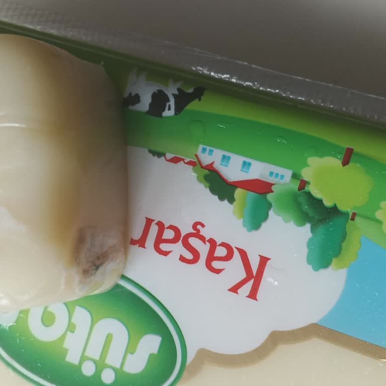 Satın Alınan Kaşar Peynirinde Son Kullanma Tarihi Geçmemiş Olmasına Rağmen Küflenme Sorunu