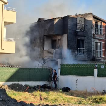 Belediyenin İhmali: Kurumuş Sazlar Yangın Tehlikesi Yaratıyor
