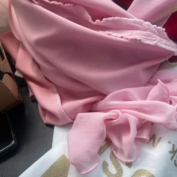 Kral Kuru Temizleme Elbisemin Rengi Tamamen Boyanmış ve Kullanılamaz Hale Gelmiş