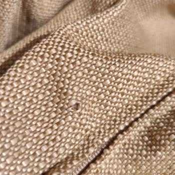 Yırtılan Minder Ve Kopan Düğmelerle Hayal Kırıklığı Yaşadım