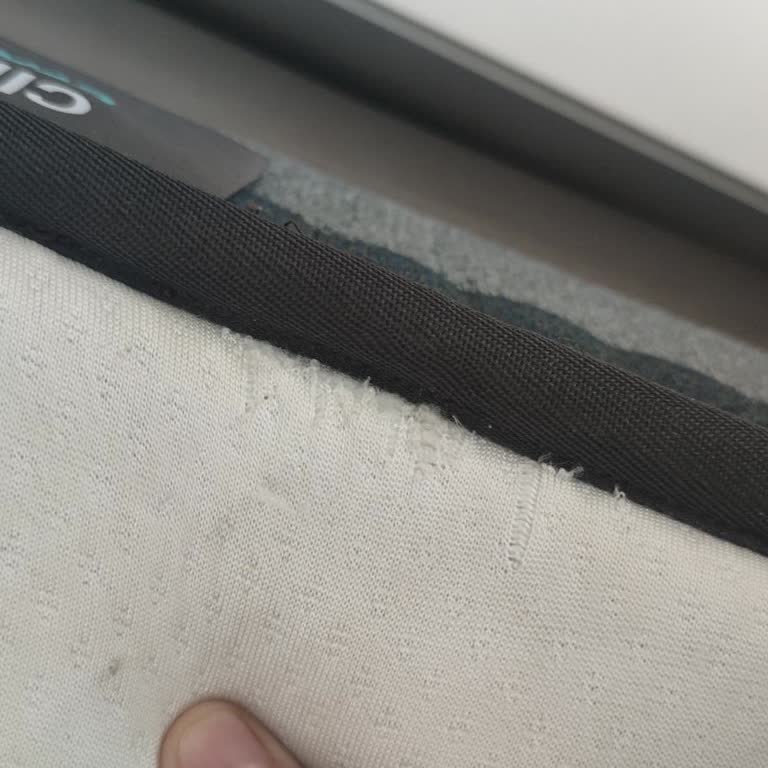 6 Aylık Yatakta Dikiş Atması Ve Servis Ücret Talebi Hayal Kırıklığı Yarattı