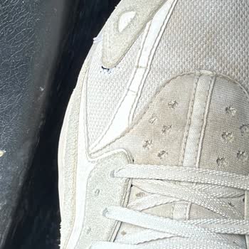 Kısa Sürede Yırtılan Nike Ayakkabı İçin İade Sürecinde Hayal Kırıklığı