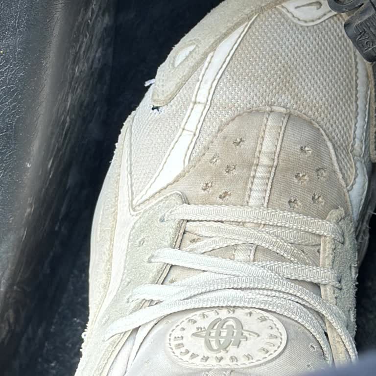 Kısa Sürede Yırtılan Nike Ayakkabı İçin İade Sürecinde Hayal Kırıklığı