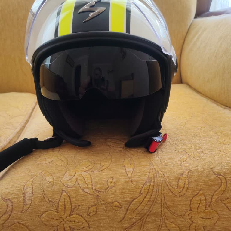 Yüksek Fiyata Rağmen Kasktan Islık Sesi Geliyor