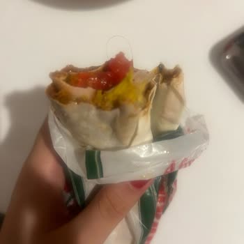 Çiğköfte Dürümden Saç Çıkması Ve Fiş Verilmemesi Hayal Kırıklığı Yarattı