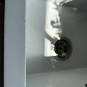 Lavaboda Sürekli Artan Sıyrıklar Ve İlgisiz Müşteri Hizmetleri