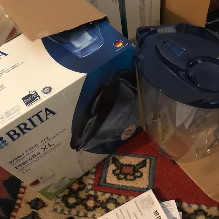 Cam Sürahi Beklerken Plastik Ürün Geldi Bilgi Almak İstiyorum