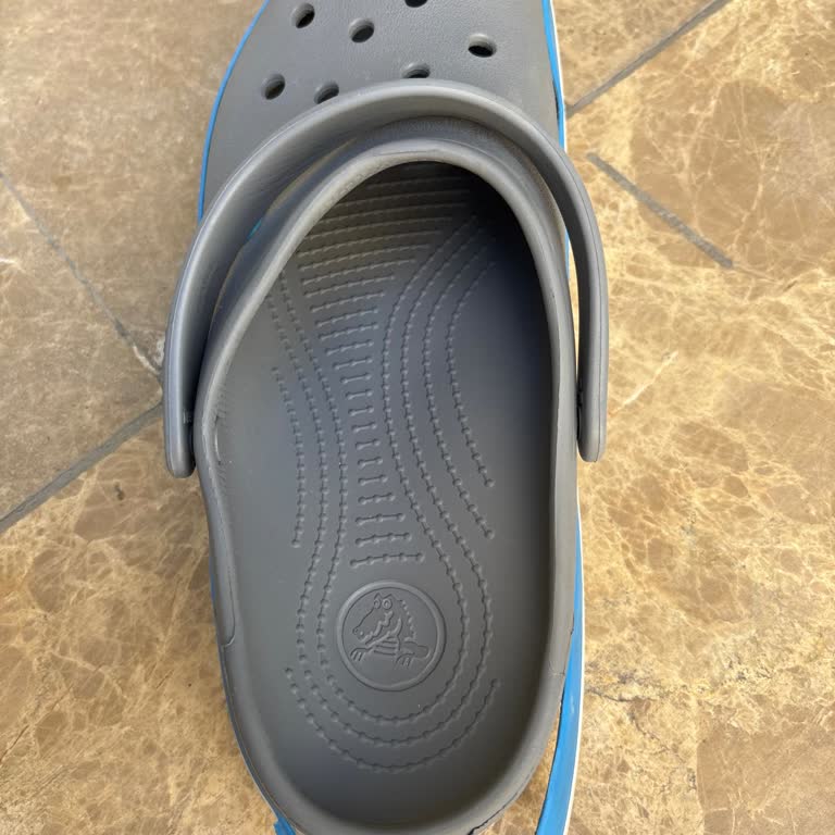 Aldığım Terlik 2 Günde Parçalandı, Mağaza Personeli Yardımcı Olmadı