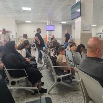 Acil Serviste Uzun Bekleme Ve İlgisizlik Nedeniyle Mağduriyet