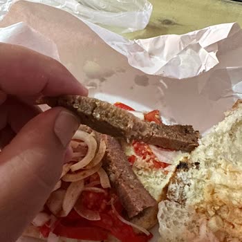 Yetersiz Pişmiş Ürün, İlgisiz Personel Ve Fiş Gönderilmemesi Sorunu