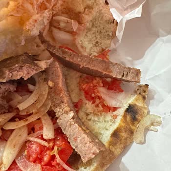 Yetersiz Pişmiş Ürün, İlgisiz Personel Ve Fiş Gönderilmemesi Sorunu