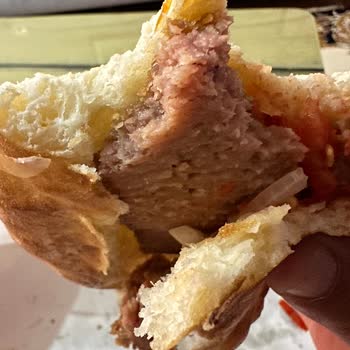 Yetersiz Pişmiş Ürün, İlgisiz Personel Ve Fiş Gönderilmemesi Sorunu